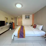 Aryan Suites Hotel